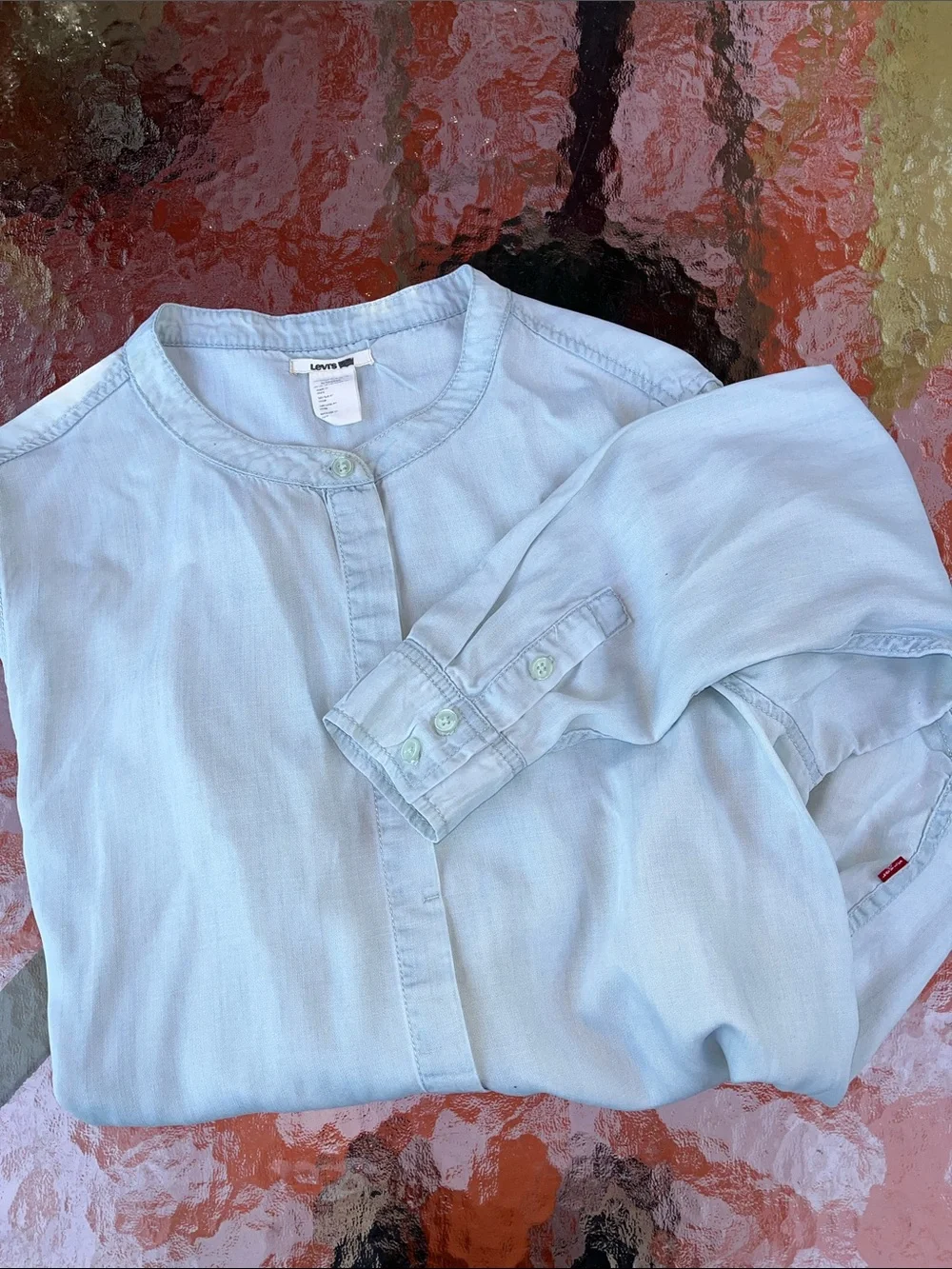 Levi's Light Blue Collarless Button-Up  Long Sleeve Shirt Size XL